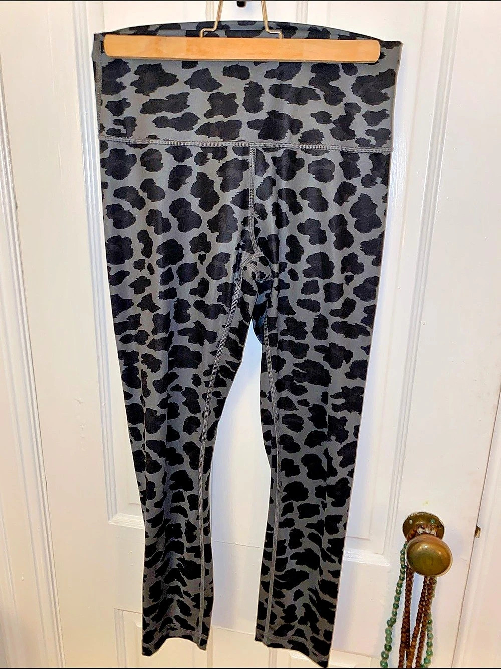 Lululemon Athletica Pace Rival Crop Animal Print Leggings Size 8